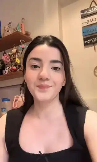 Ananya, 22 - Student