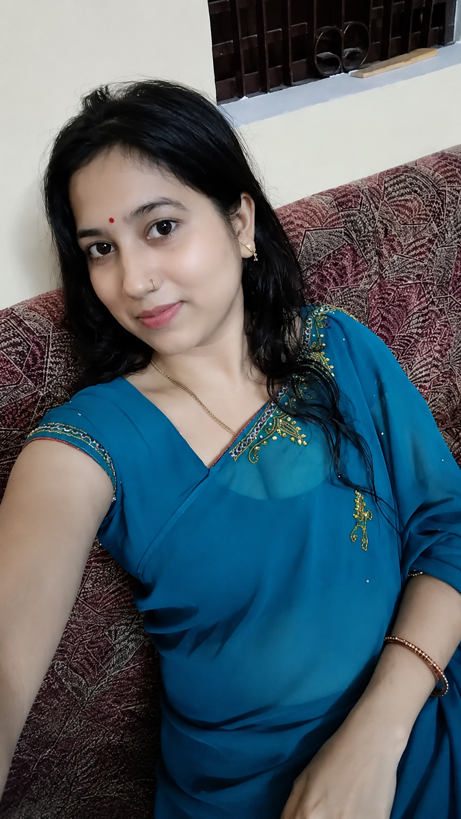 Meenakshi, 25 - Teacher